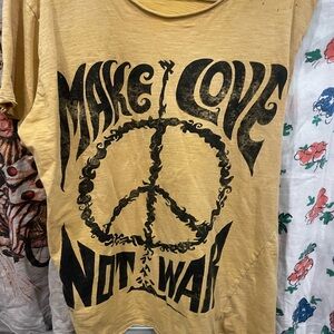 Jaded Gypsy Vintage style Yellow 'Make Love Not War' Graphic Tee